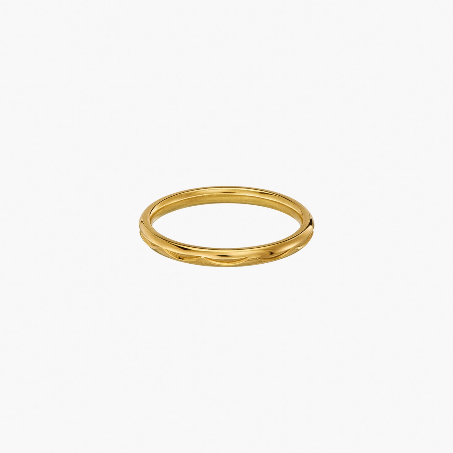 Halbmond Ring auf Hintergrund weiß