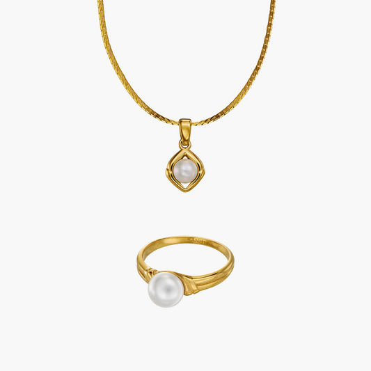 Süßwasserperlenring und Halskette Produktbild vor weißem Hintergrund