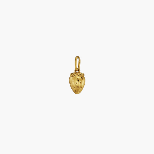 Charm Anhänger Erdbeere gold auf Hintergrund weiß